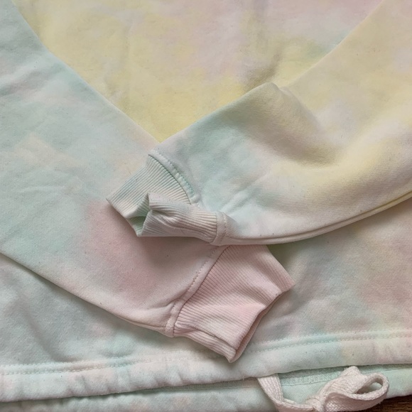 Donating Cropped Tie Dye Shirt - Picture 8 of 11